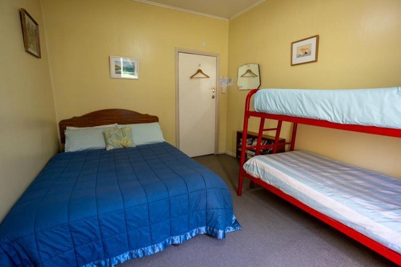 Brunnerton Lodge And Backpackers Greymouth Exterior photo