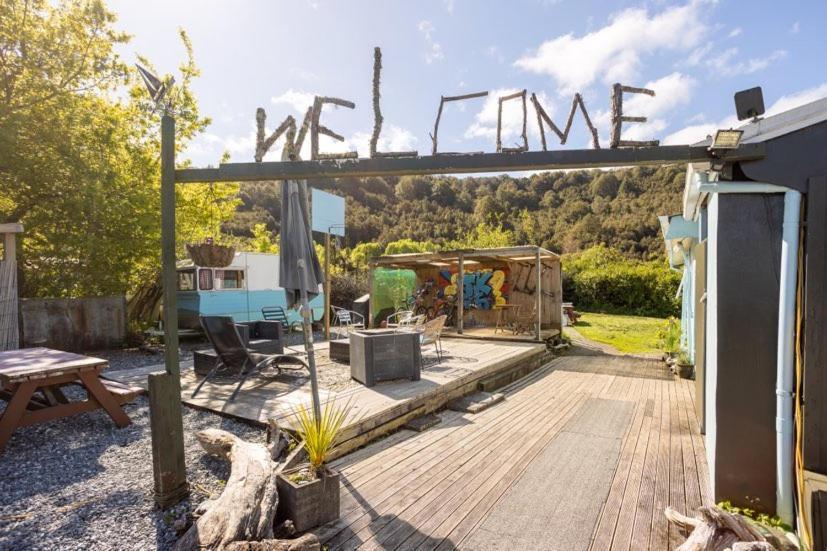 Brunnerton Lodge And Backpackers Greymouth Exterior photo